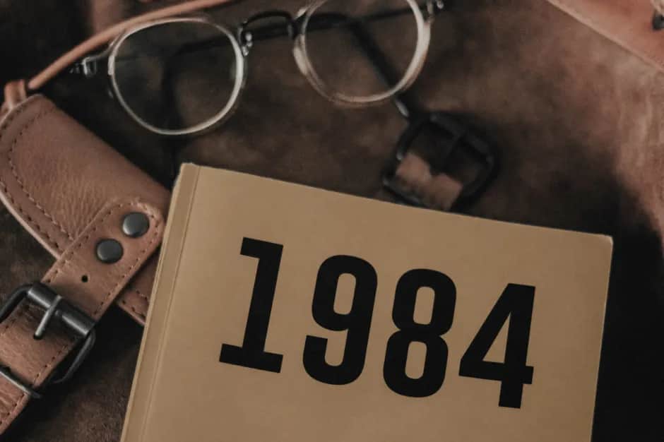 Kto jest autorem książki Rok 1984? Poznaj George'a Orwella i jego dzieło