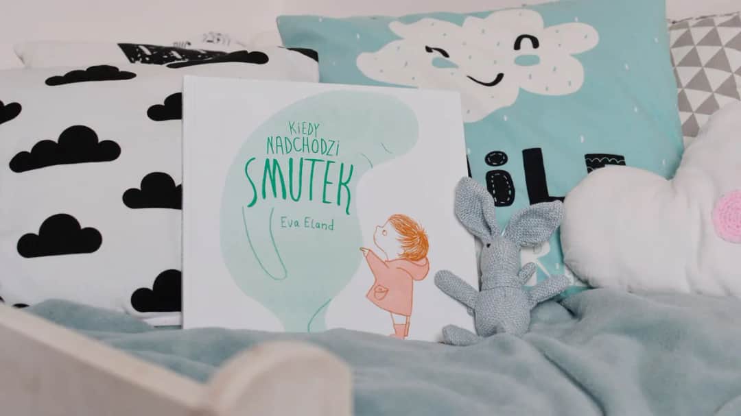 Nostalgia anioła recenzja książki – emocjonalna podróż przez smutek i nadzieję