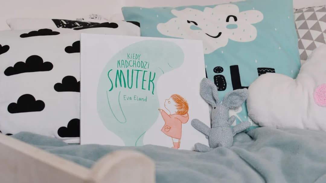 Nostalgia anioła recenzja książki – emocjonalna podróż przez smutek i nadzieję