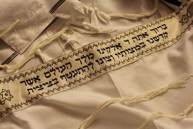 Znaczenie symboli biblijnych: odkryj ich głębokie przesłanie i znaczenie