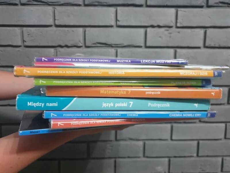 Czy można oddać książki do biblioteki? Zasady, terminy i konsekwencje zwrotu