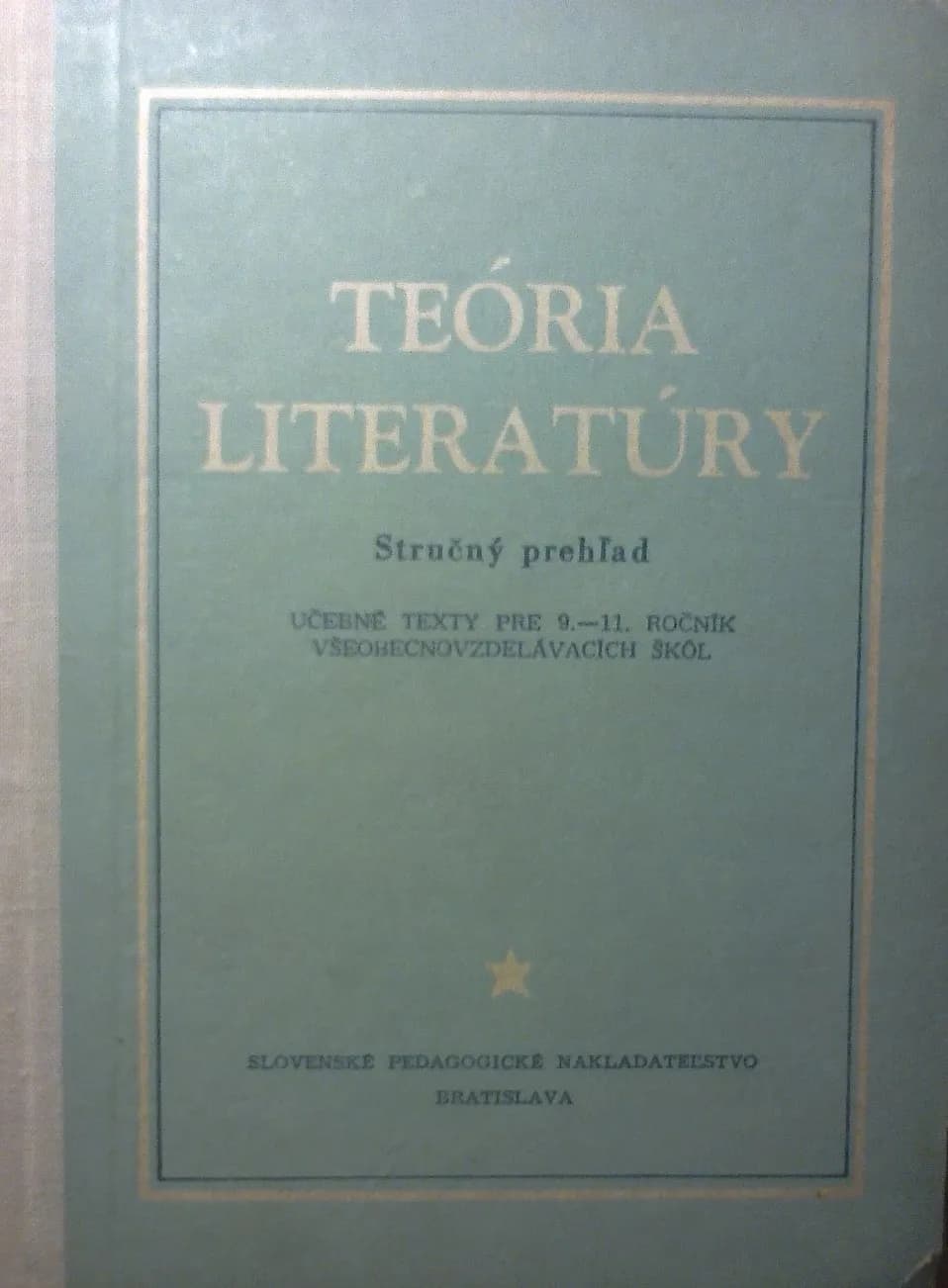 Teoria literatury co to? Definicja, zastosowanie i znaczenie w analizie tekstów