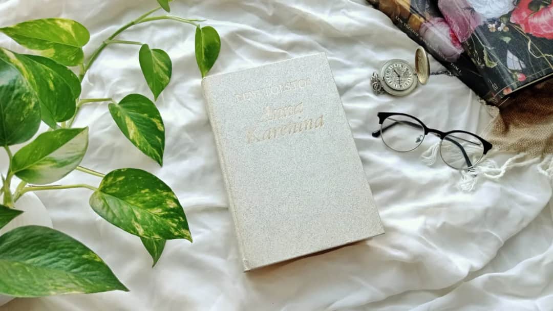 Anna Karenina recenzja książki - tragiczna miłość i jej konsekwencje