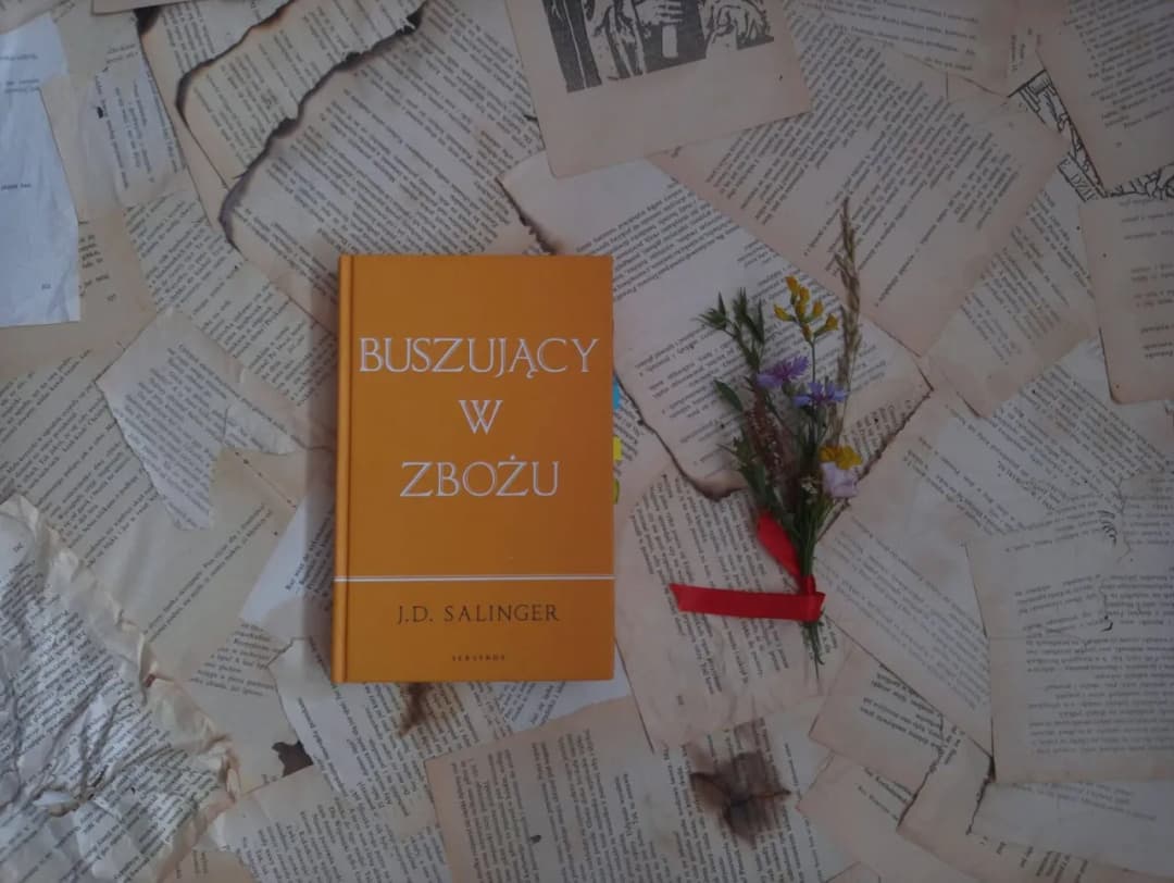 Recenzja książki buszujący w zbożu: odkryj ukryte znaczenia i emocje